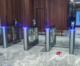 辦公大樓安裝的純室內(nèi)擺閘機