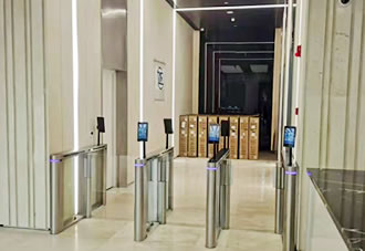 擺閘翼閘速通門通道閘機有什么區(qū)別