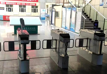 人臉識別測溫閘機(jī)廠家