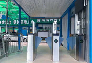 醫(yī)院人臉識別測溫閘機(jī)怎么用？