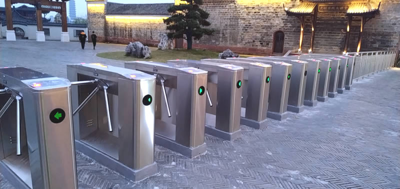 智能三輥閘廠家以及產(chǎn)品特點和功能介紹主要有哪些？