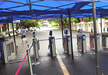 全自動三輥閘廠家哪家專業(yè)？