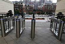 如何選擇智能人行通道閘機(jī)廠家